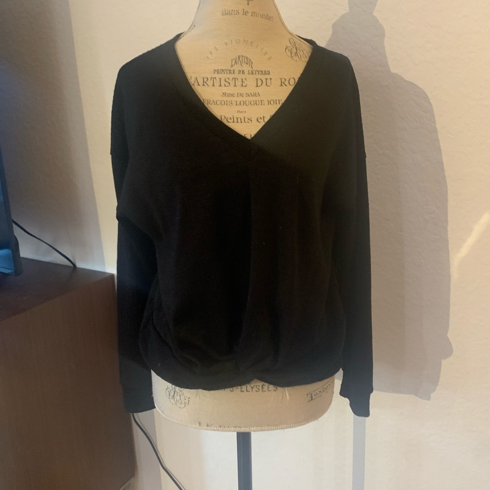 V neck Sweater black